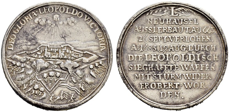 RDR / ÖSTERREICH 
 Leopold I. 1657-1705 
 Silbermedaille 1685. Auf die Eroberu...