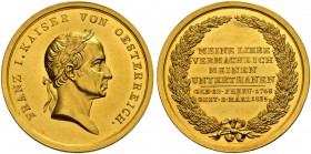 RDR / ÖSTERREICH 
 Franz II. (I.), 1792-1835 
 Goldmedaille zu 10 Dukaten 1835. Auf seinen Tod. Unsigniert. Belorbeerter Kopf nach r. Rv. Sechs Zeil...