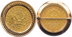 VARIA MÜNZSCHMUCK
 Brosche Fassung mit eingelegtem Kordelreif verziert, darin Münze: Bremen, 20 Mark 1906 J, J. 205, in 585er Gold-Fassung, Gesamtgew...