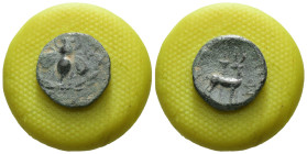 Ionia. Ephesos. (202-133 BC) Bronze Æ. Obv: bee. Rev: deer in front of palm tree. Weight 1.92 gr - Diameter 14 mm
