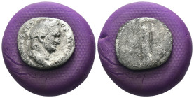 Vespasian. (69-79 AD) AR Denar. Rome. Weight 2.89 gr - Diameter 18 mm