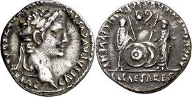 (2 a.C.-4 d.C.). Octavio Augusto. Denario. (Spink 1597) (S. 43) (RIC. 207). 3,61 g. MBC.