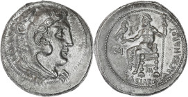 Macédoine, au nom d'Alexandre III le Grand - Tetradrachme (Myriandrus, Syrie) frappé sous Alexandre IV
R/ BAN dans le champ à gauche et MI sous le tr...