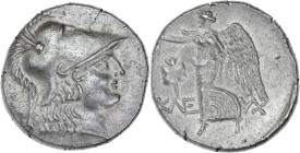 Pamphilie, Sidé, Magistrat Kleuch - Tetradrachme 
R/ Grenade et KLE dans le champ à gauche et UC dans le champ à droite.

Argent - 16,37 grs - 28 m...
