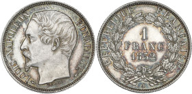Louis-Napoléon Bonaparte - 1 franc 1852 A (Paris)

Argent - 5,01 grs - 23 mm
F.212-1 / G.458
SUP+

Superbe exemplaire avec une belle patine gris...