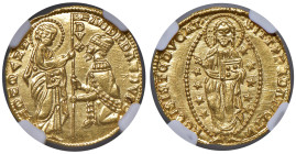 Venezia - Andrea Dandolo (1343-1354) Ducato - D/ ANDR DANDVLO - S M VENETI, San Marco stante a sinistra porge il vessillo al doge genuflesso, lungo l'...