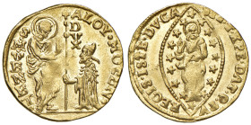 Venezia - Alvise IV Mocenigo (1763-1778) Zecchino - D/ ALOY MOCEN - S M VENET, San Marco stante a sinistra porge il vessillo al doge genuflesso, lungo...