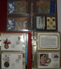 Numisbriefe, Numisblätter: Zwei Alben mit 60 Numisbriefen mit DM-Ausgaben, DDR und Ausland, sowie ein Album mit 12 Münzsätzen Europa / Altwährungen.
...