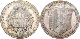Medaillen Deutschland - Geographisch: Mannheim: Silbermedaille 1966 von Holl. Vor 1200 Jahren erstmals urkundlich erwähnt, 11.III.766. Stadtkarte von ...