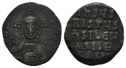 Anonymous Follis, Class A2. Basil II and Constantine VIII, AD 976-1025. AE, Follis. 10.17 g 27.94 mm. Constantinopolis.
Obv: +ЄMMA- NOЧHΛ. Nimbate bus...