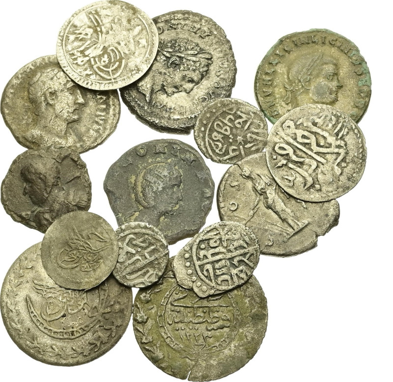 Lot of 14 unclassified
See picture.
LOT SOLD AS IS, NO RETURNS.