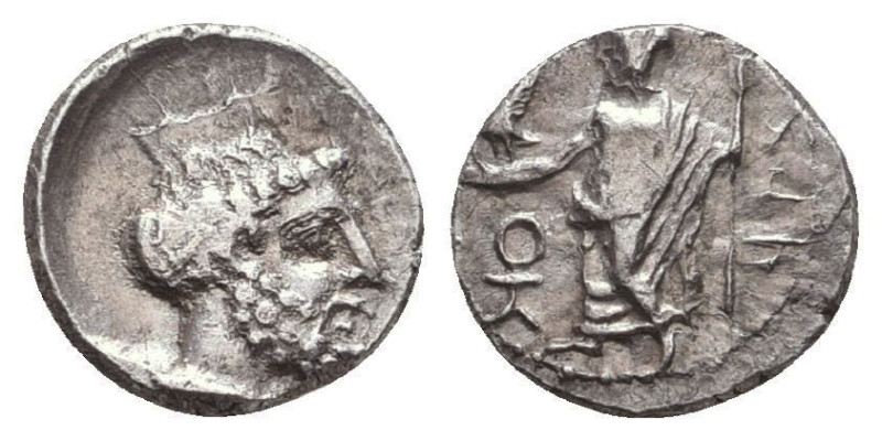 Greek Obols, Ca. 350-100 BC. AR.
Reference:
Condition: Very Fine
W :0.8gr
H ...