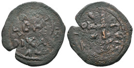 CRUSADERS. Edessa. Richard of Salerno, regent, 1104-1108. Follis (Bronze, 25 mm, 4.92 g). KЄ / BOHΘ / PIKAP/Δω ('Lord, help Richard' in Greek) in four...