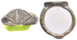 Collectible Items
Reference:
Condition: Very Fine
W :4.3 gr
H :21.2 mm