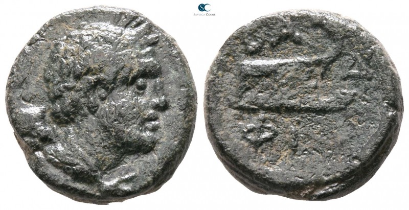 Macedon. Uncertain mint. Philip VI Andriskos 149-148 BC. 
Bronze Æ

15mm., 5,...