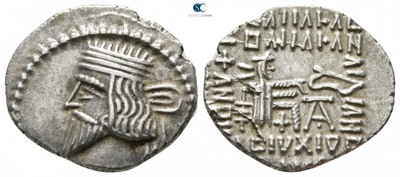 Kings of Parthia. Ekbatana. Pakoros I AD 78-120. 
Drachm AR

20mm., 3,54g.
...
