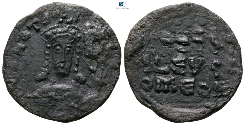 Constantine VII, Porphyrogenitus AD 913-959. Constantinople
Follis Æ

23mm., ...