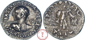 Royaume de Bactrie, Ménandre (160-145 avant J.-C.,), Drachme, Av. Buste cuirassé de Ménandre à gauche, tenant une lance dans l'attitude du combat, Rv....