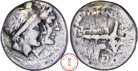 Fonteia, Manius Fonteius, Denier, 108 avant J.-C., Av. Têtes accolées des Dioscures à droite, Rv. MN FONTE, Galère voguant à droite avec la proue en p...