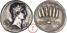 Auguste (27 avant J.C. - 14 après J.C.), Cistophore, 24-20 avant J.-C., Ephèse, Av. IMP. CAESAR, Tête nue d'Auguste à droite, Rv. AVGVSTVS, Six épis d...