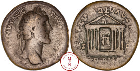 Antonin le Pieux (138-161), Sesterce, 158-159, Rome, Av. ANTONINVS AVG PIVS P P TR P XXII, Tête laurée à droite, Rv. TEMPLVM DIV AVG REST COS IIII S C...