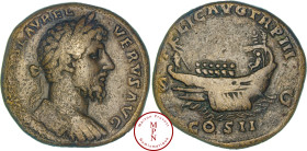 Lucius Verus (161-169), Sesterce, Rome, Av. IMP CAES L AVREL VERVS AVG, Buste lauré et cuirassé à droite, vu de dos de trois quart, Rv. FELIC AVG TR P...