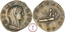 Pauline (235), Sesterce, Rome, Av. DIVA PAVLINA, Buste voilé et drapé à droite, Rv. CONSECRATIO, Pauline divinisée levant la main et tenant un sceptre...