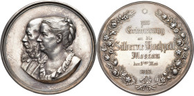 RUSSLAND GROSSFUERSTENTUM / KAISERREICH
Alexander III., 1881 - 1894. Silbermedaille 1883, von A.A. Griliches, auf die Silberhochzeit des Ehepaares Jo...