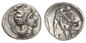 Lucanie
Héraclée.
Nomos vers 360-320 av. J.-C. Tête d'Athéna casquée à droite, le casque décoré de Skylla lançant une pierre / Héraclès debout à dro...