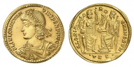 Constance II 337-361.
Médaillon de 2 solidi, Thessalonique. FL IVL CONSTAN-TIVS PERP AVG Buste drapé et cuirassé de Constance II avec diadème à perle...