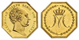Bavière
Maximilien-Joseph I, 1806-1825. 
Médaille hexagonale en or au poids de 5 Ducats, non datée. Tête nue à droite / Lettre M couronnée, dans une...