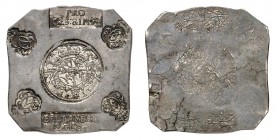 Landau, assiégée par les Français 
Monnaie obsidionale de 2 Florins et 8 Kreuzer 1713. Flan rectangulaire en argent aux angles coupés. Armes couronné...