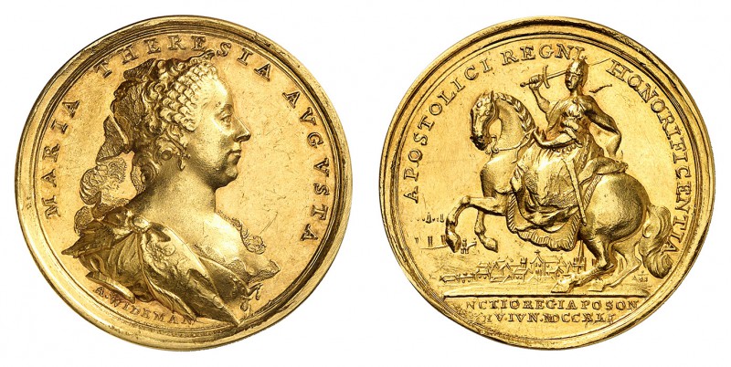 Marie-Thérèse, 1740-1780. 
Médaille en or frappée à l'occasion du couronnement ...