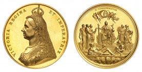 Victoria, 1837-1901. 
Médaille en or frappée à l'occasion du cinquantenaire du règne de Victoria en 1887, par J. E. Boehm. Buste voilé et couronné de...