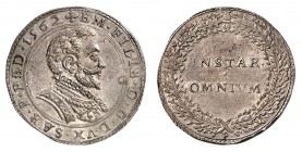 Savoie
Emmanuel-Philibert, 1553-1580. 
Lira 1562, Chambéry. Buste cuirassé à droite / Inscription sur deux lignes dans une couronne de chêne. Lettre...