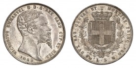 Piémont Sardaigne
Victor-Emmanuel II, 1849-1861. 
5 Lire 1859 P, Gênes. Buste à droite. Date au-dessous / Ecu couronné et collier de l'Annonciade en...