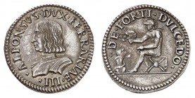 Ferrare
Alphonse I d'Este, 1505-1534. 
Teston non daté. Buste cuirassé à gauche / Samson assis à gauche, tenant une tête de lion d'où sortent des ab...