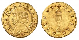 Mantoue
François II Gonzague, 1484-1519. 
Ducat non daté (vers 1484-1495). Buste cuirassé et coiffé d'un béret à gauche / Reliquaire en forme de cib...