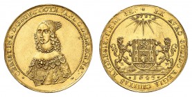 Christine, 1632-1654. 
5 Ducats 1645, Riga. Buste de trois quarts à gauche / Armoiries flanquées de deux lions. Initiales du maître d'atelier Henrik ...