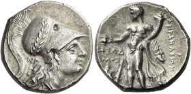 Lucania, Heraclea
Nomos circa 281-278, AR 21 mm, 7.78 g. Head of Athena r., wearing crested Corinthian helmet, bowl decorated with laurel wreath; beh...