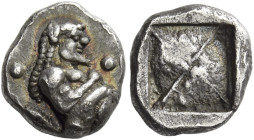 Berge (?)
Trihemiobol circa 525-480, AR 10 mm, 1.11 g. Satyr, with tail, crouching r.; to l. and r., two pellets. Rev. Quadripartite incuse square di...