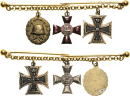 Miniaturen, Miniaturketten und Miniaturspangen
Miniaturnadel mit 3 Auszeichnungen Preußen- Eisernes Kreuz 1914 2. Klasse. Verliehen 1914-1920. Buntme...