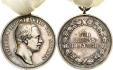 Orden deutscher Länder Sachsen
Silberne Medaille für Lebensrettung, König Friedrich August III. o.J. (M. Barduleck) Kopf nach rechts / 3 Zeilen Schri...