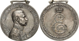 Orden deutscher Länder Sachsen-Altenburg
Herzog-Ernst-Medaille in Silber Verliehen 1909-1918. (M. Haseroth) Silber mattiert. 33,5 mm, 17,43 g OEK 258...