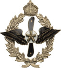 Orden des Deutschen Reiches
Teilemailliertes Abzeichen Verliehen o.J. Ehrenzeichen des Kaiserlichen Aero- und Modellflieger Vereins. Broschiert, teil...