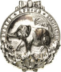 Orden der Weimarer Republik
Abzeichen für die Verdienste um die Kolonien Verliehen 1921-1939. Steckabzeichen broschiert. Buntmetall versilbert. Mit R...