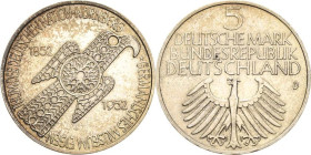 Kurs- und Gedenkmünzen
 5 DM 1952 D Germanisches Museum Jaeger 388 Kl. Kratzer, fast vorzüglich/vorzüglich