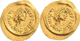 Justinus I. 518-527 Tremissis 518/527, Constantinopel Brustbild mit Diadem nach rechts, DN IVSTINVS PP AVI / Victoria nach rechts, VICTORIA AVCVSTORVM...