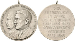 Drittes Reich
 Silbermedaille 1933 (unsigniert) 70. Stiftungsfest des Schützenvereins Göttingen im Jahre der nationalen Erhebung. Brustbilder Hitlers...
