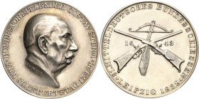 Schützenmedaillen
Leipzig Silbermedaille 1928 (Andreas) 31. Mitteldeutsche Bundesschießen. Kopf G. Sturm nach rechts / Gekreuzte Büchsen über Armbrus...